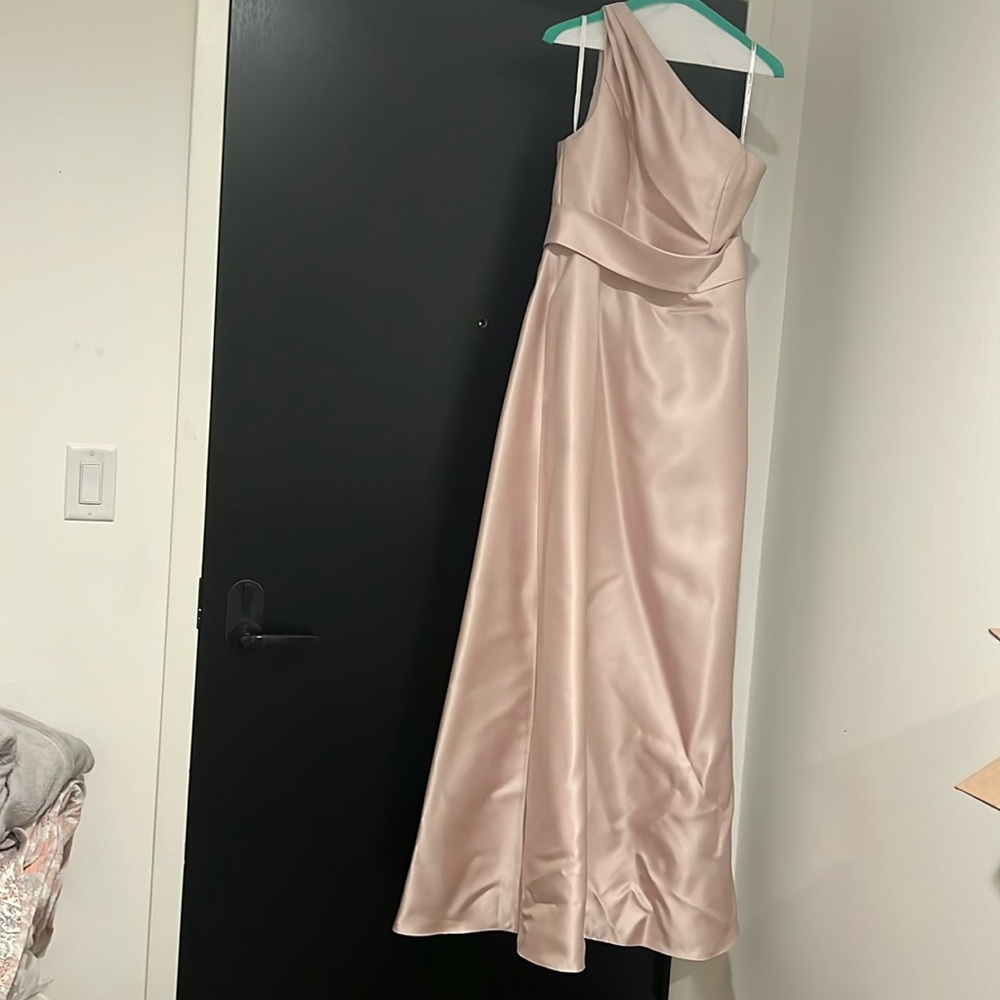 ALFRED SUNG One-Shoulder Pink Dress